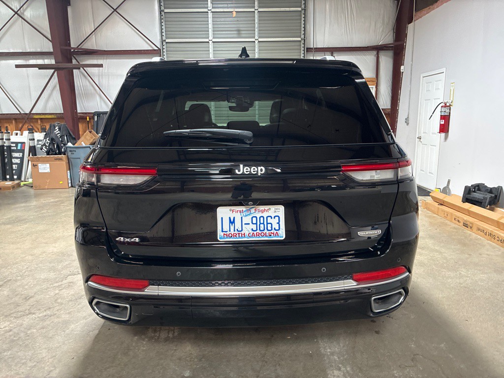 2023 Jeep Grand Cherokee Image 8