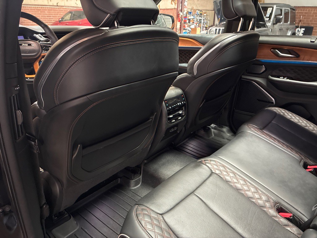 2023 Jeep Grand Cherokee Image 27