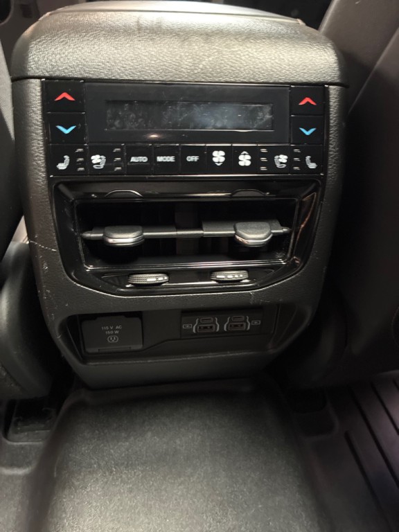 2023 Jeep Grand Cherokee Image 28