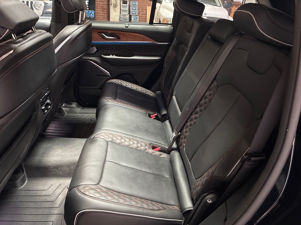 2023 Jeep Grand Cherokee Image 29