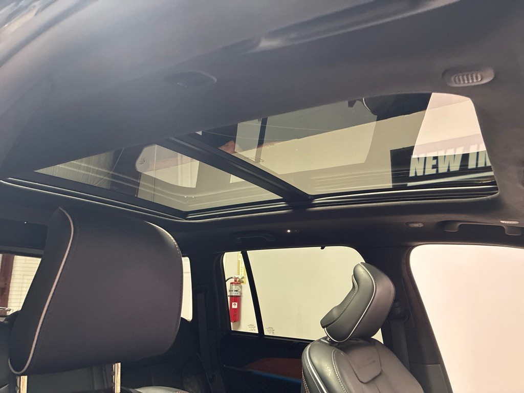 2023 Jeep Grand Cherokee Image 33