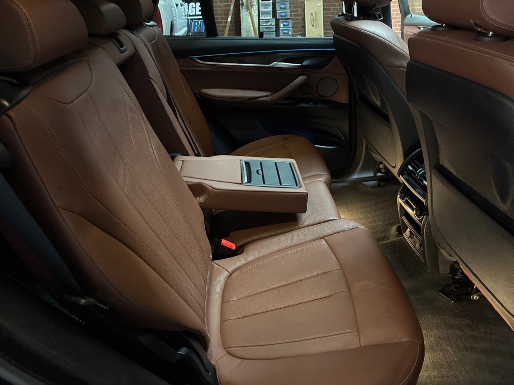 2017 BMW X5 Image 27