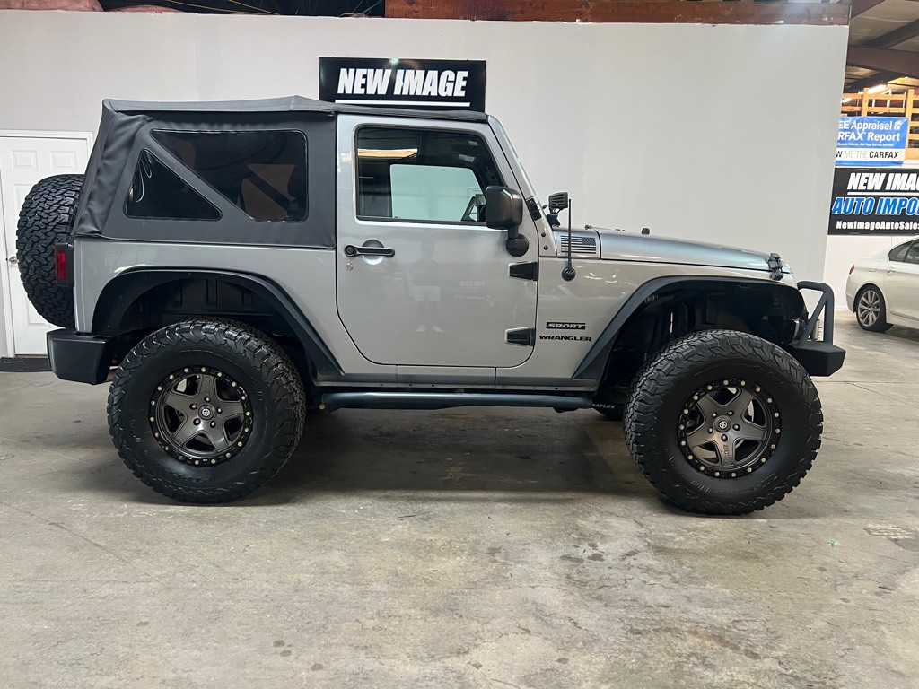2014 Jeep Wrangler Image 1