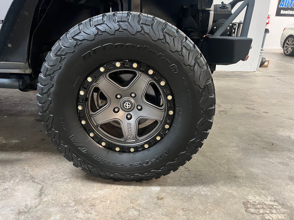 2014 Jeep Wrangler Image 18