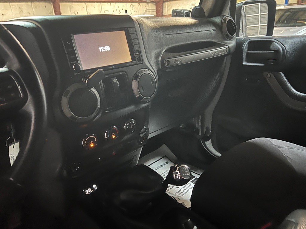 2014 Jeep Wrangler Image 26