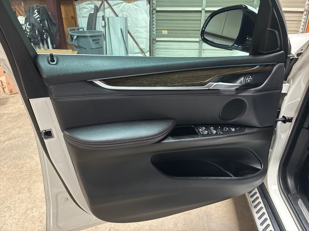 2017 BMW X5 Image 9