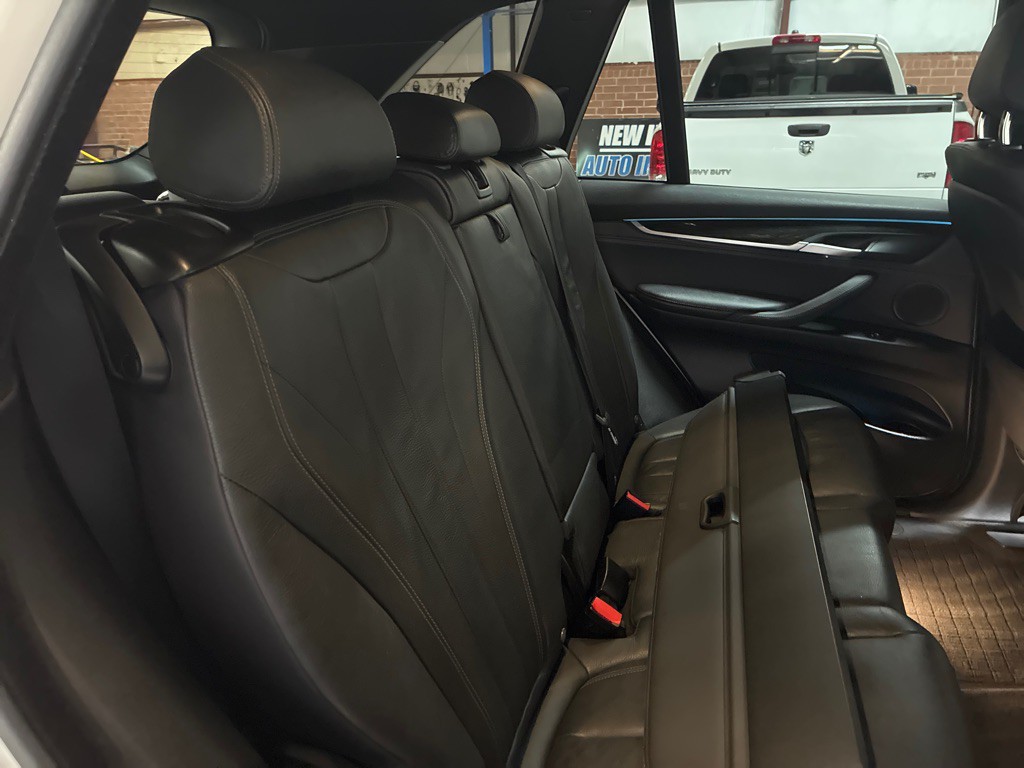 2017 BMW X5 Image 22