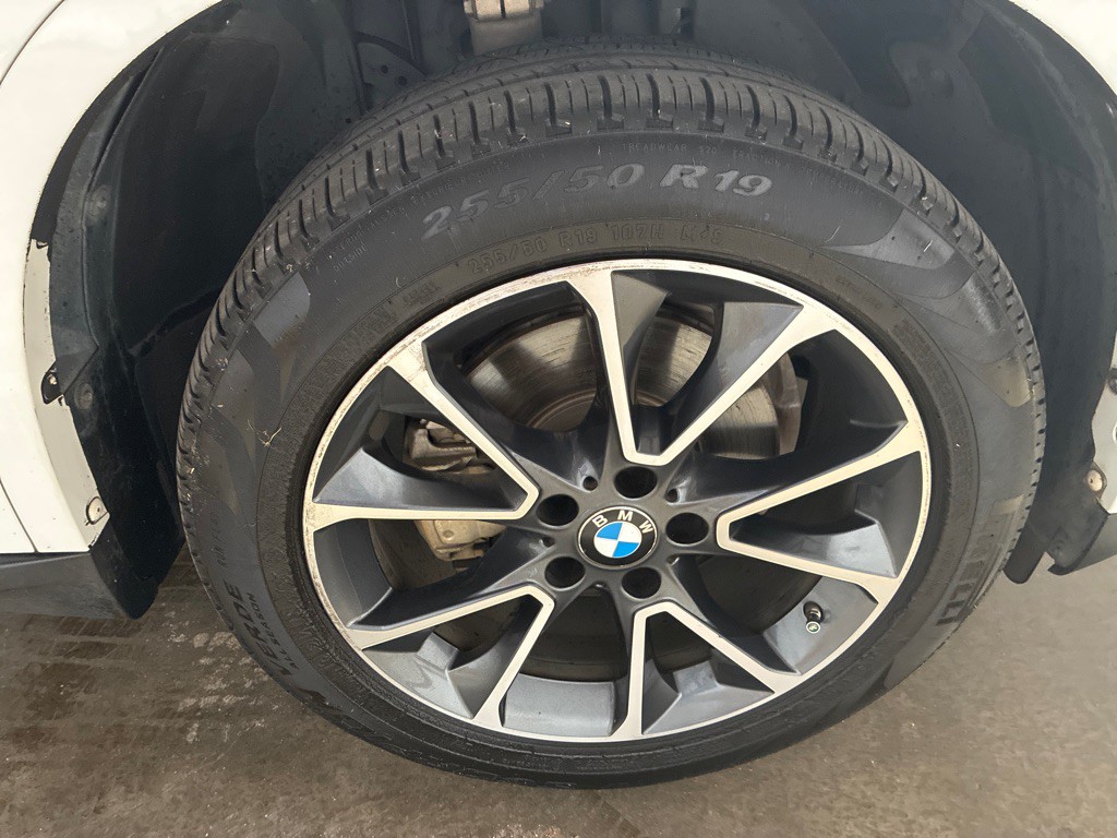 2017 BMW X5 Image 31