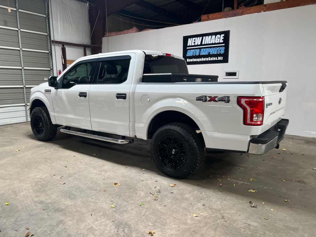 2015 Ford F-150 Image 9