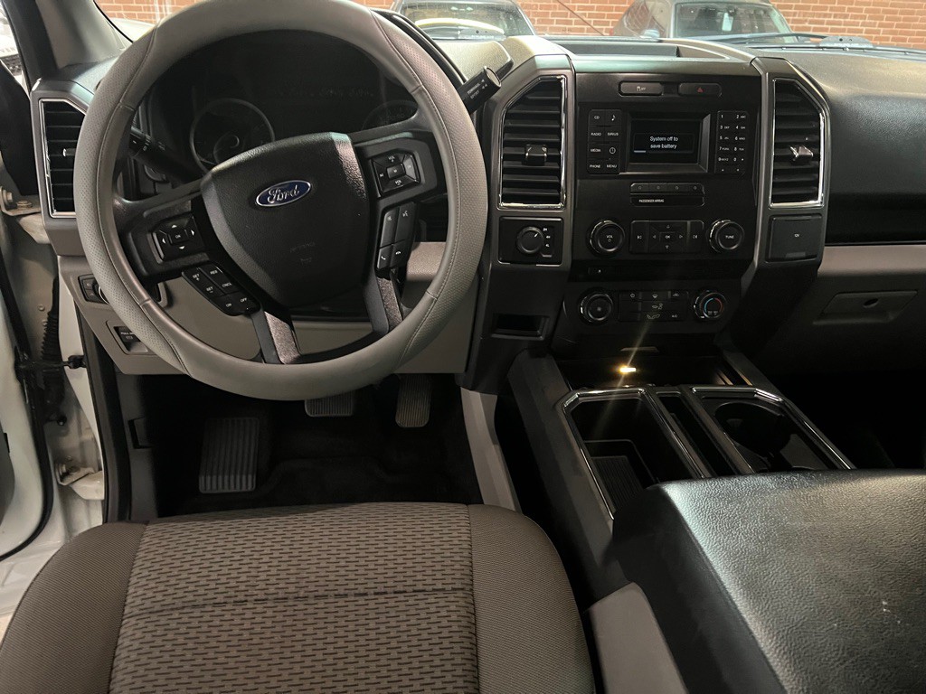 2015 Ford F-150 Image 24