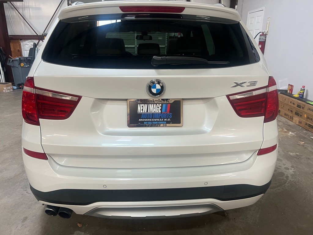 2017 BMW X3 Image 10