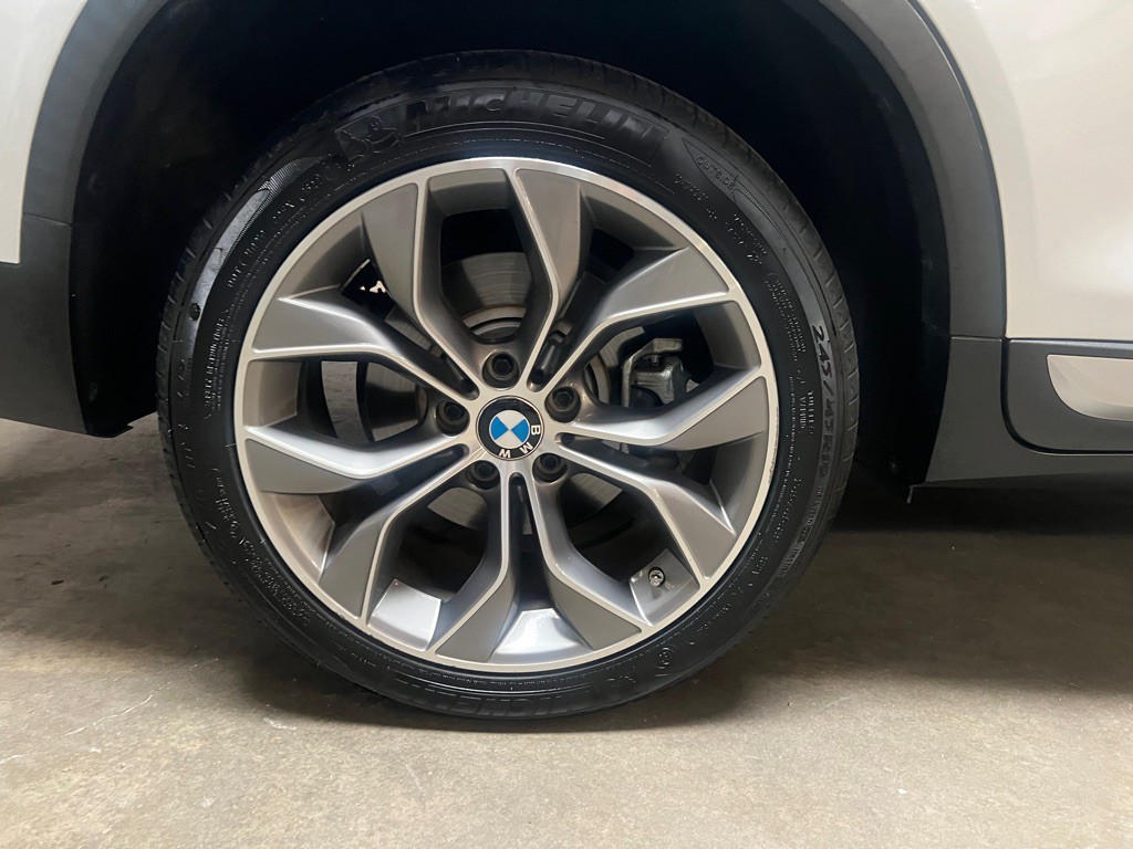 2017 BMW X3 Image 13
