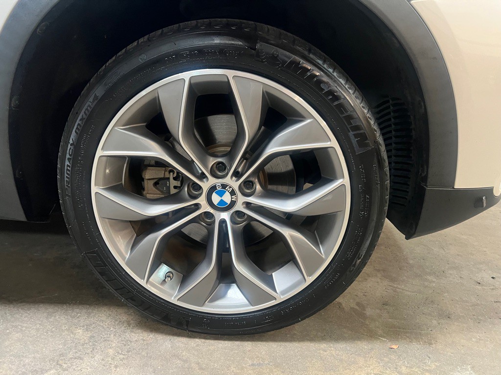 2017 BMW X3 Image 14