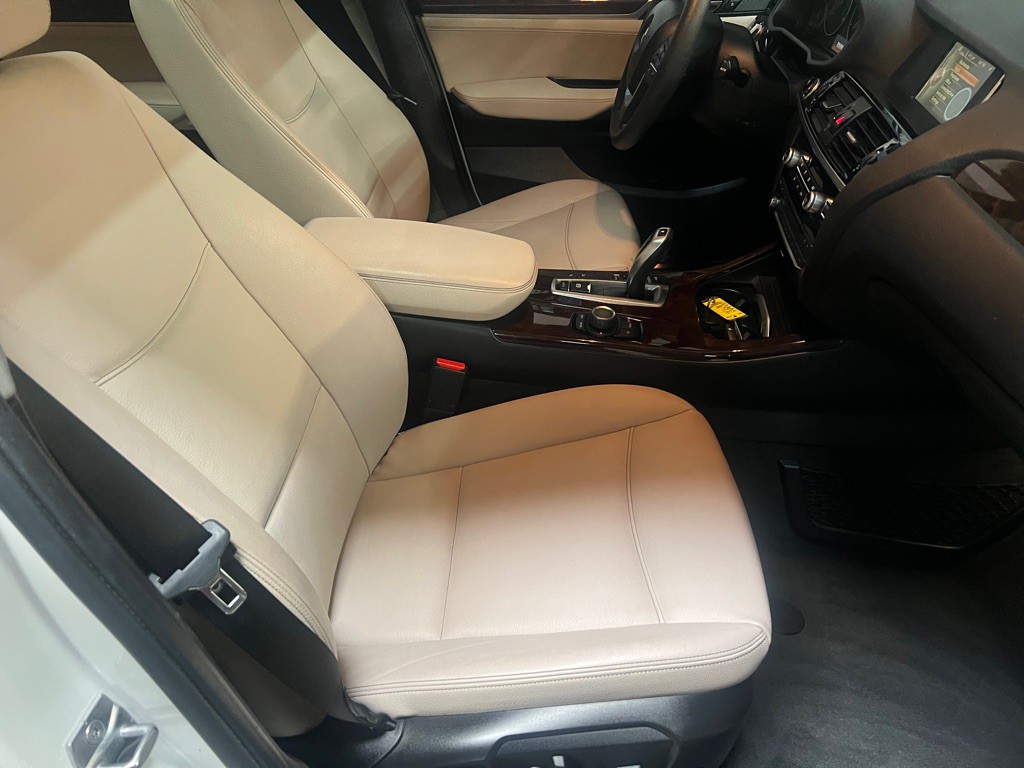 2017 BMW X3 Image 20