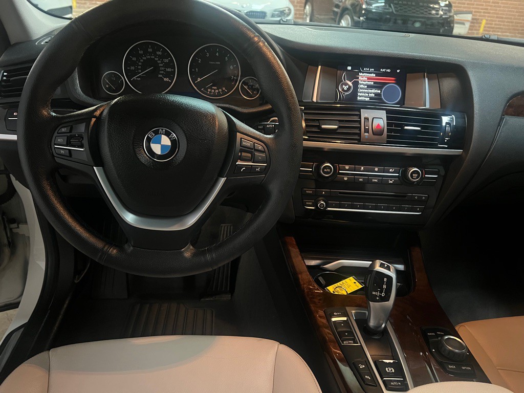 2017 BMW X3 Image 22