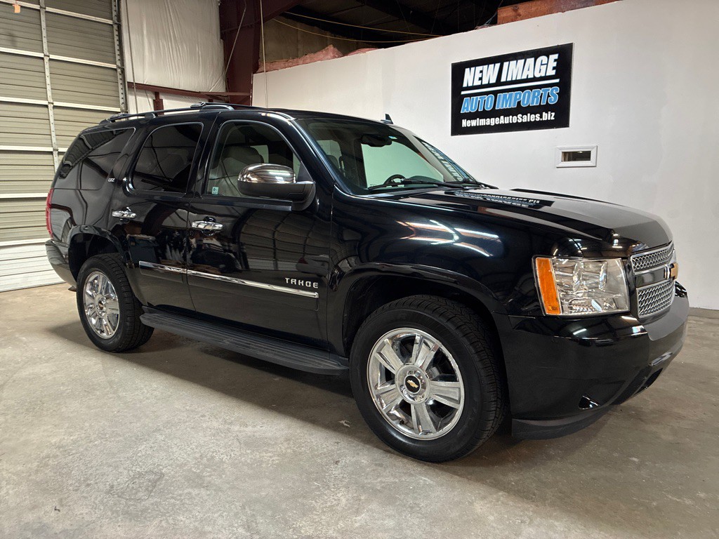 2010 Chevrolet Tahoe Image 4