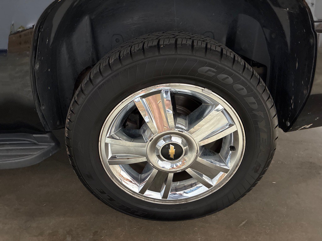 2010 Chevrolet Tahoe Image 12