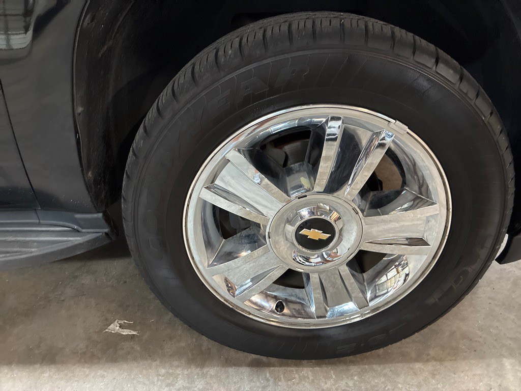 2010 Chevrolet Tahoe Image 14