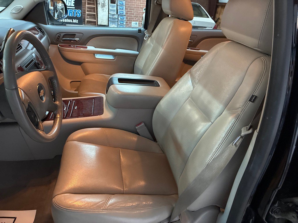 2010 Chevrolet Tahoe Image 15