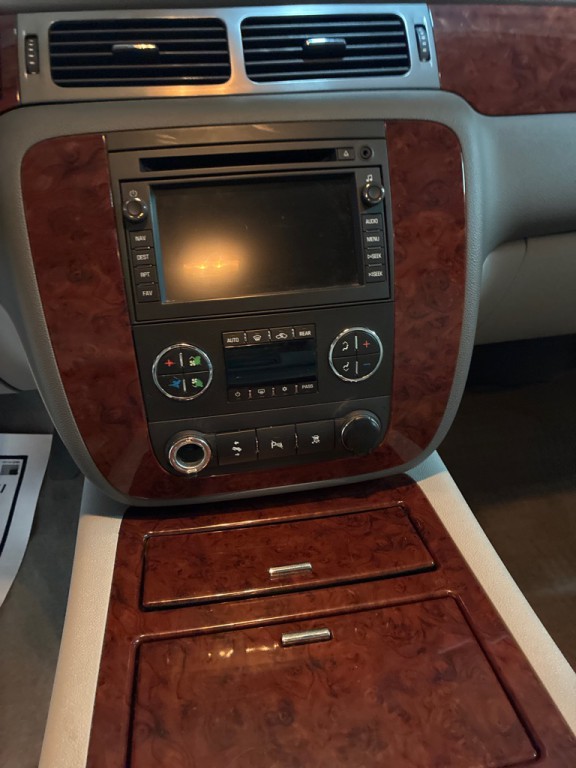 2010 Chevrolet Tahoe Image 22