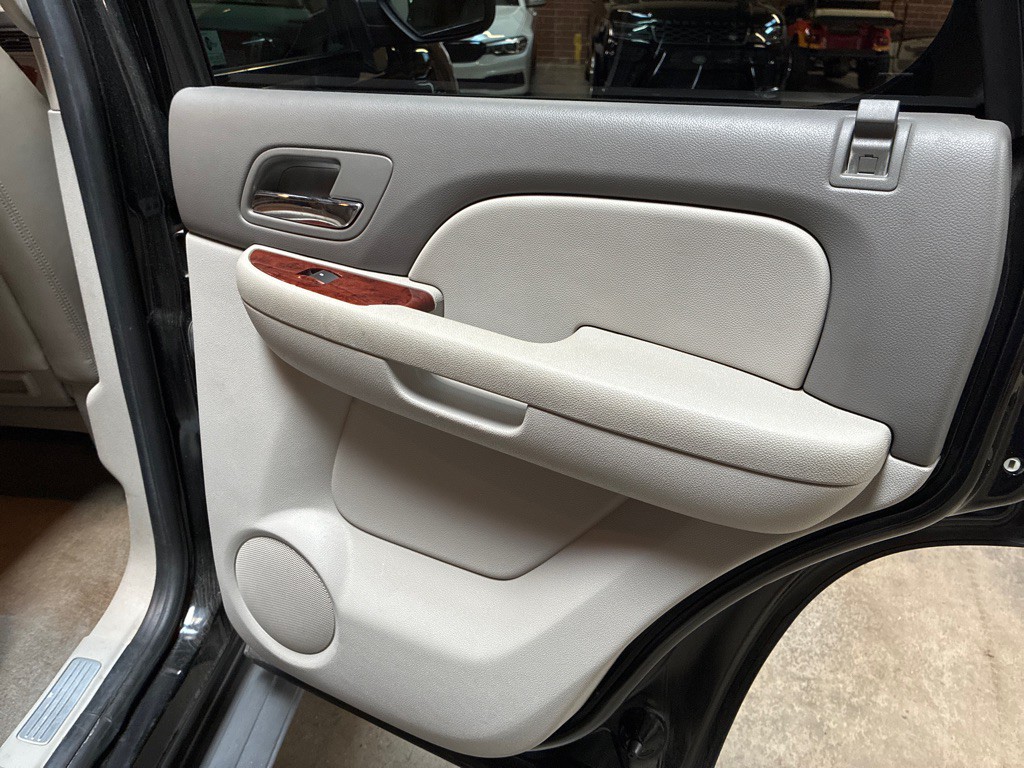 2010 Chevrolet Tahoe Image 30