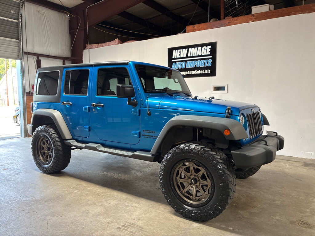 2015 Jeep Wrangler Unlimited Image 2
