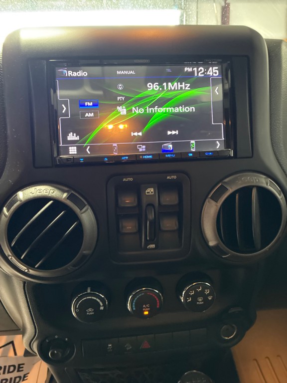 2015 Jeep Wrangler Unlimited Image 17