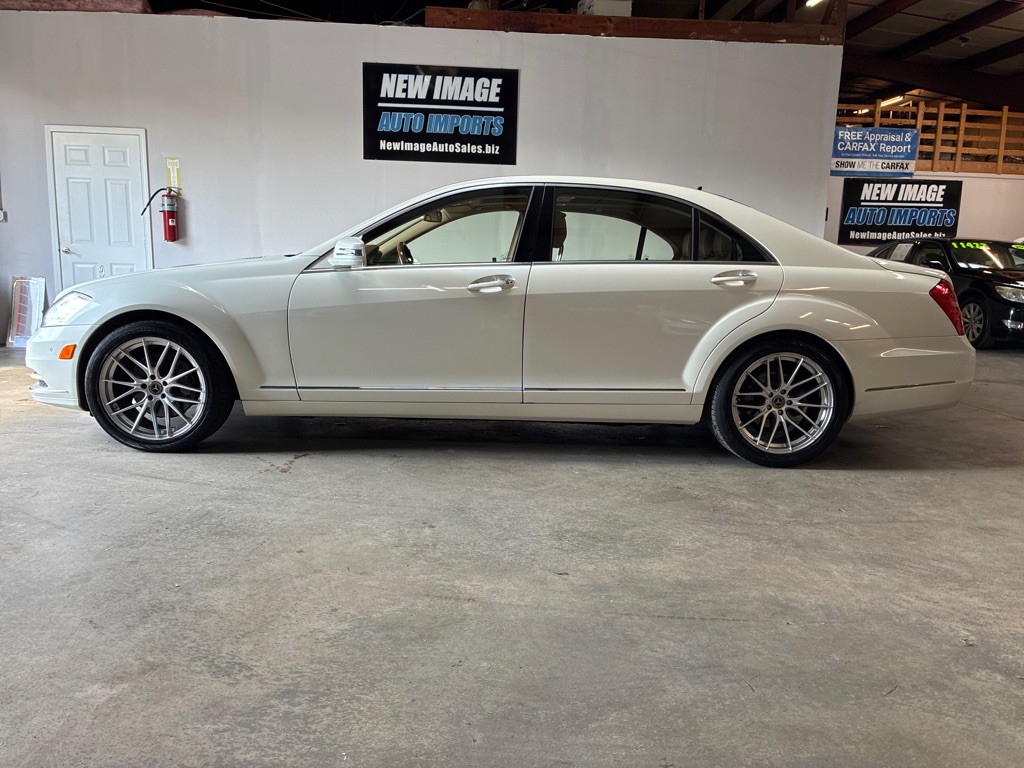 2011 Mercedes-Benz S-Class Image 6