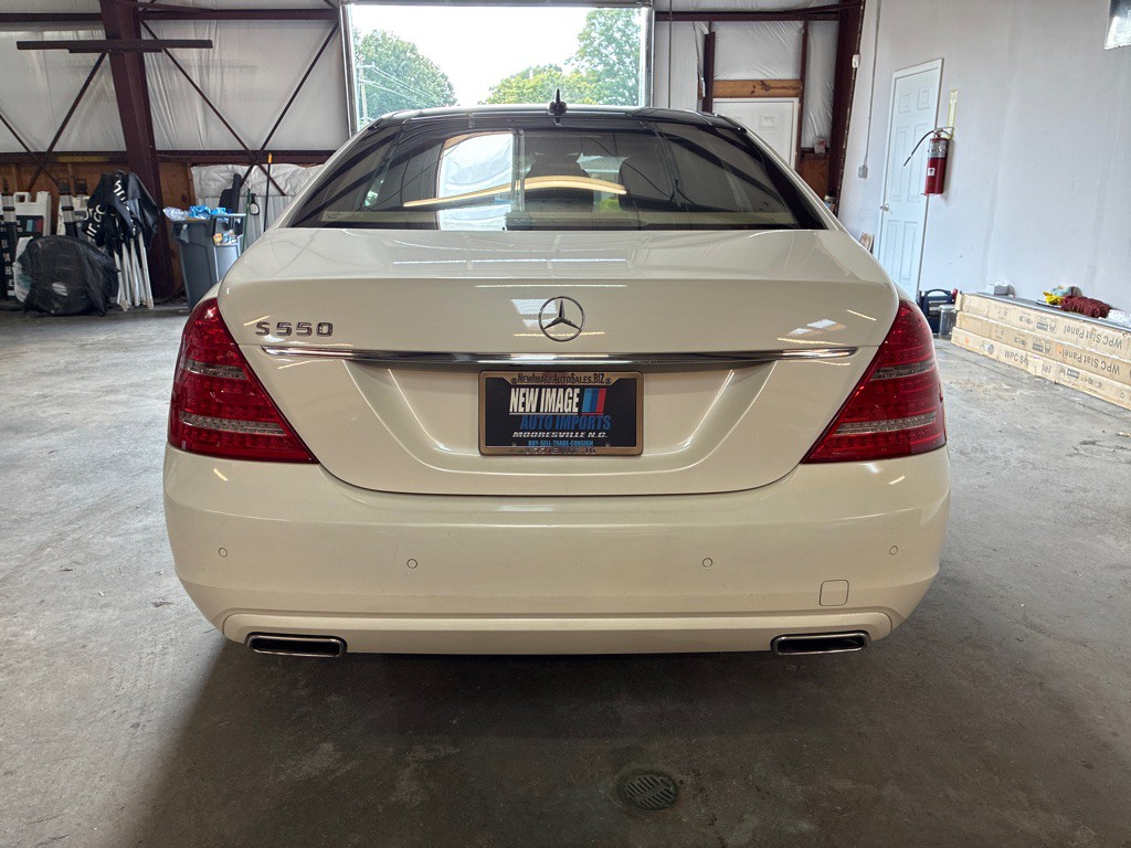 2011 Mercedes-Benz S-Class Image 9