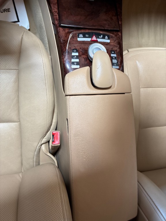 2011 Mercedes-Benz S-Class Image 16