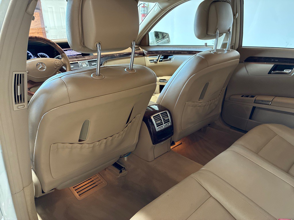 2011 Mercedes-Benz S-Class Image 19