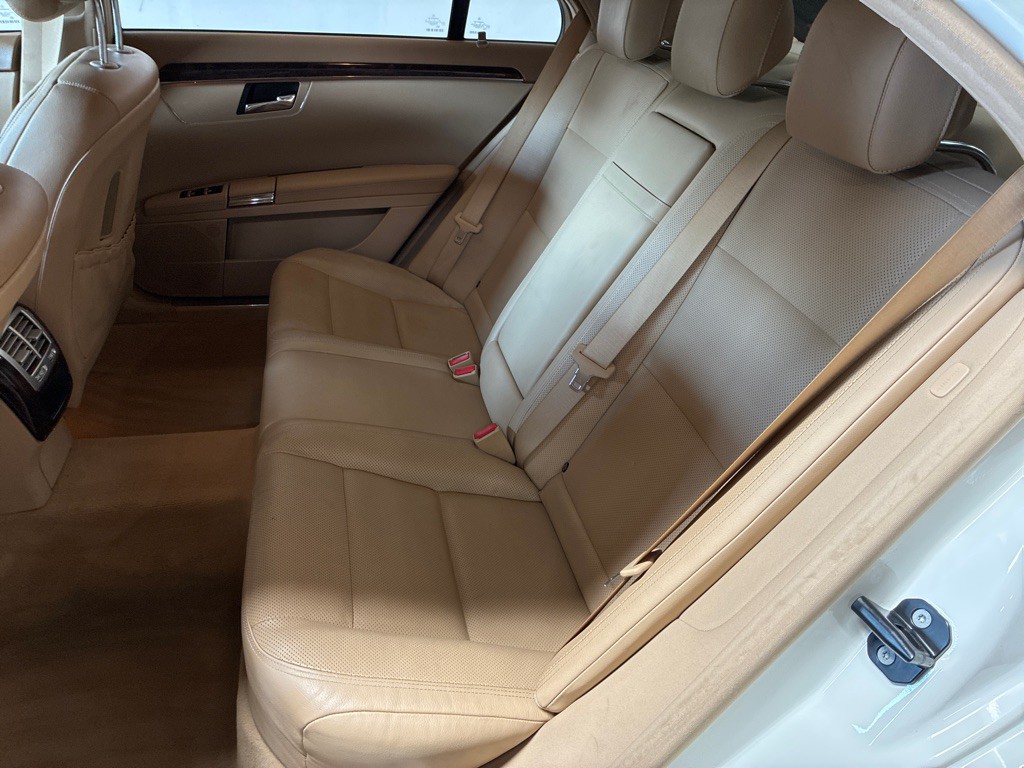 2011 Mercedes-Benz S-Class Image 20