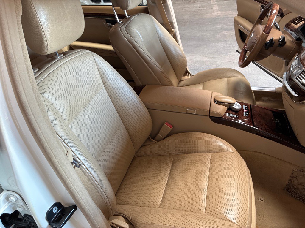 2011 Mercedes-Benz S-Class Image 26