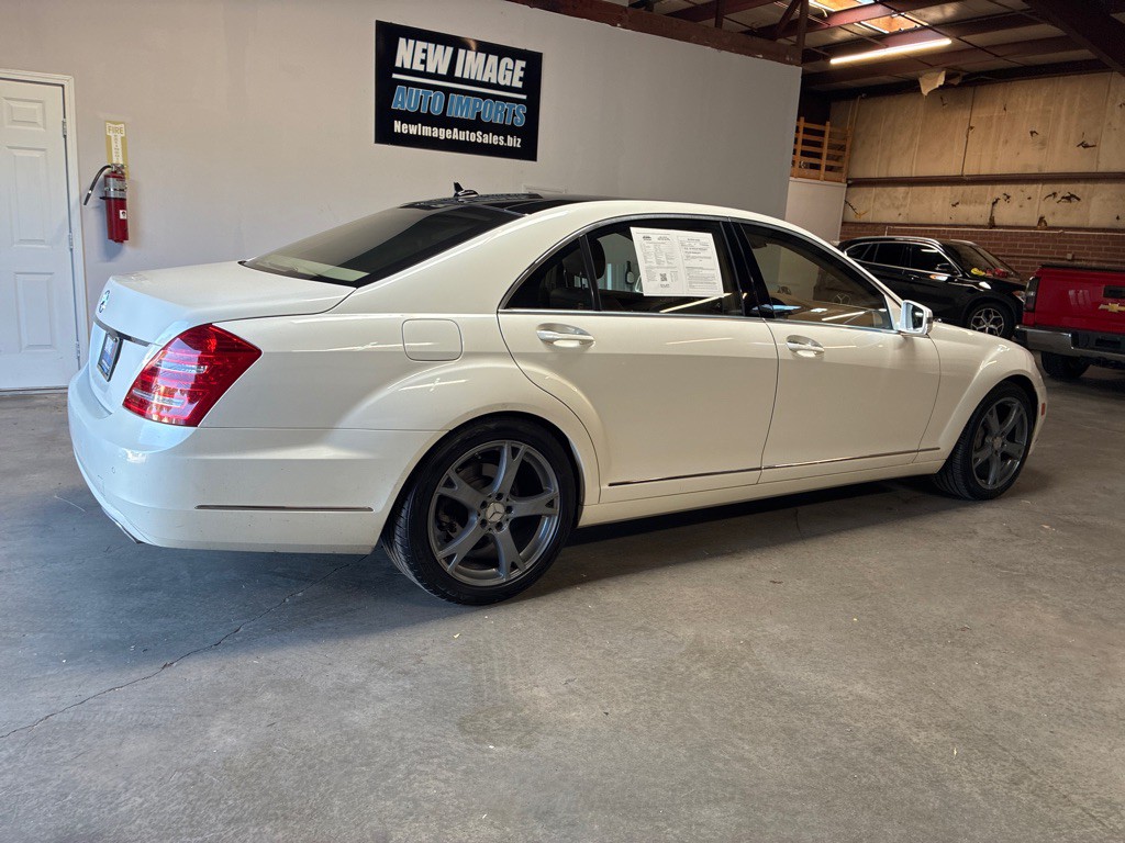 2011 Mercedes-Benz S-Class Image 4
