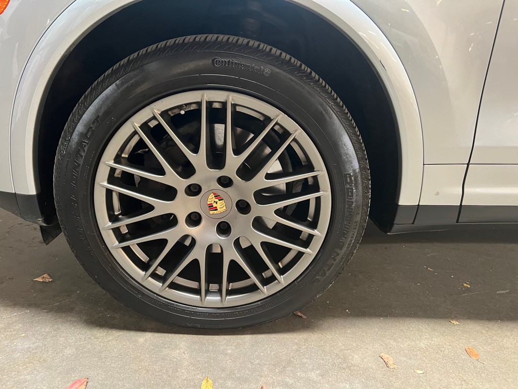 2017 Porsche Cayenne Image 19