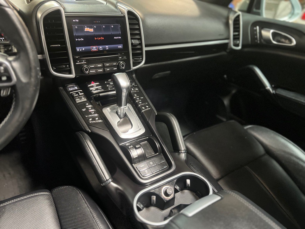2017 Porsche Cayenne Image 29