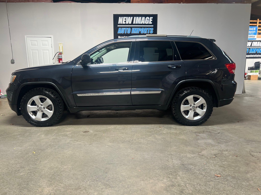 2012 Jeep Grand Cherokee Image 7