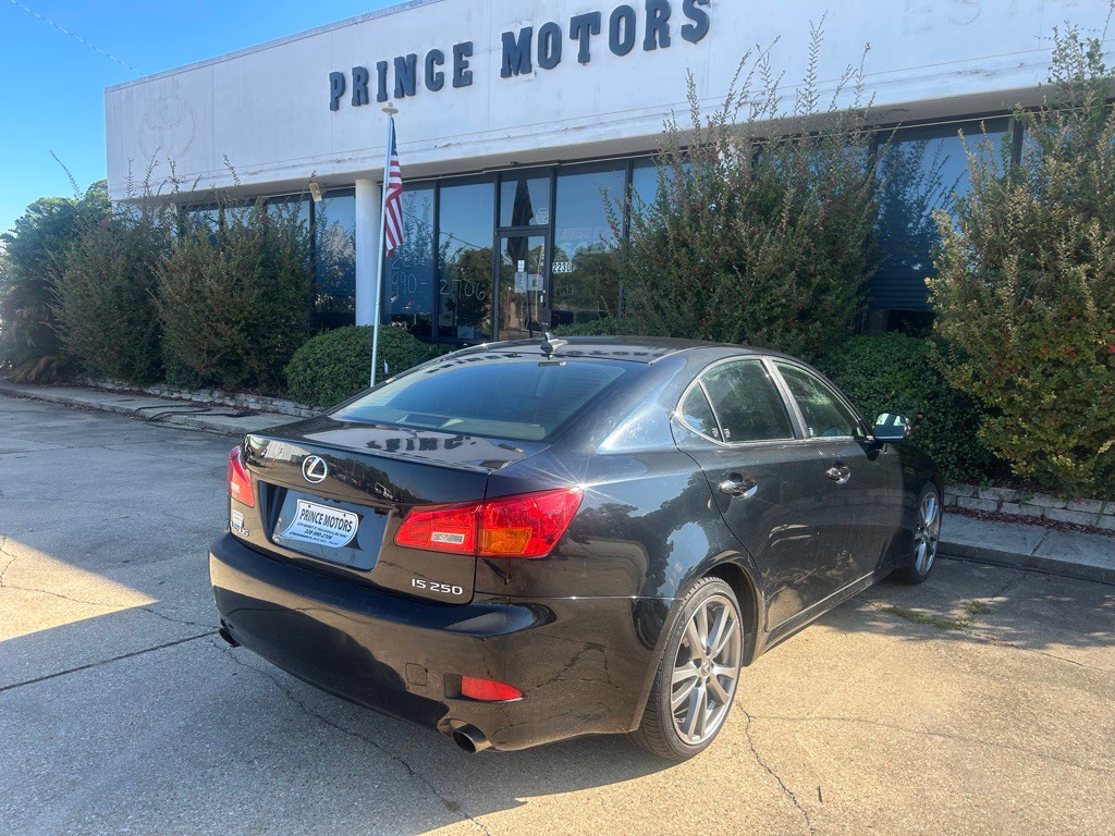 2008 Lexus IS Image 2