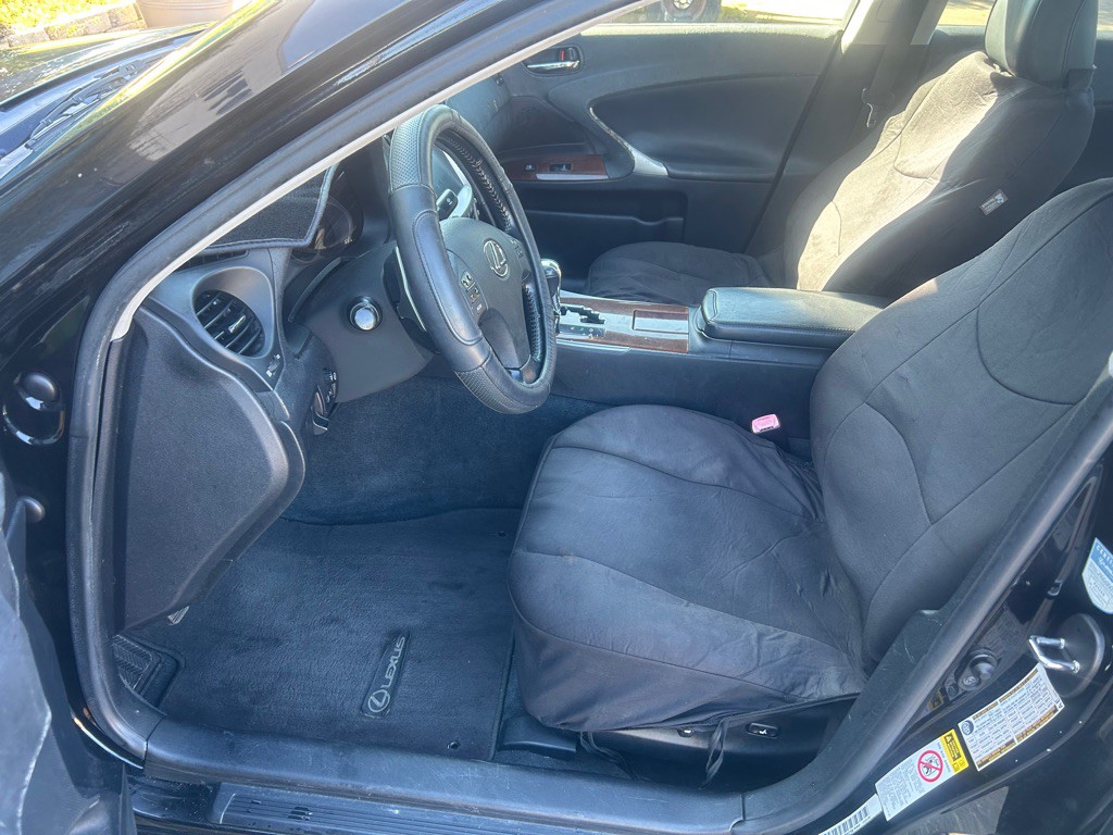2008 Lexus IS Image 7