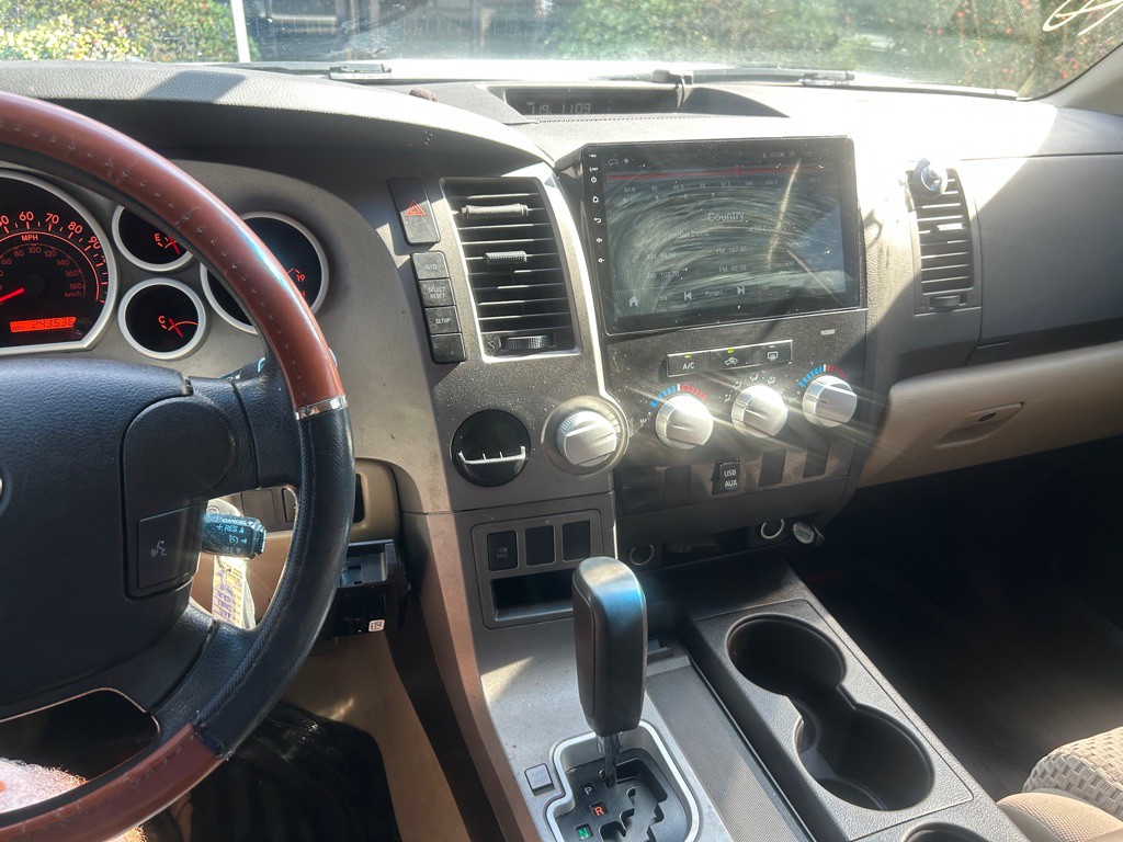 2010 Toyota Tundra Image 3