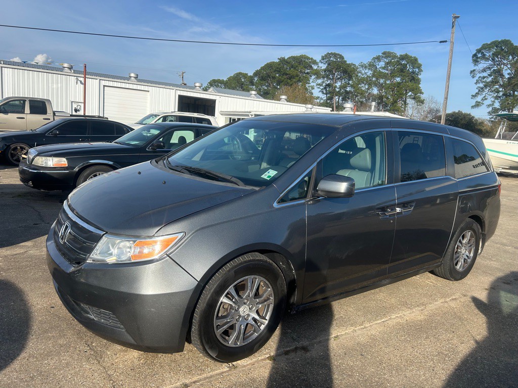 2011 Honda Odyssey Image 3