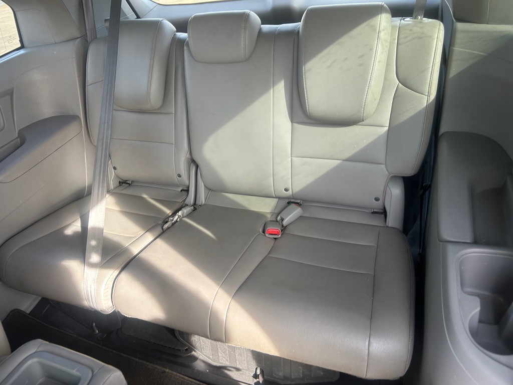 2011 Honda Odyssey Image 5