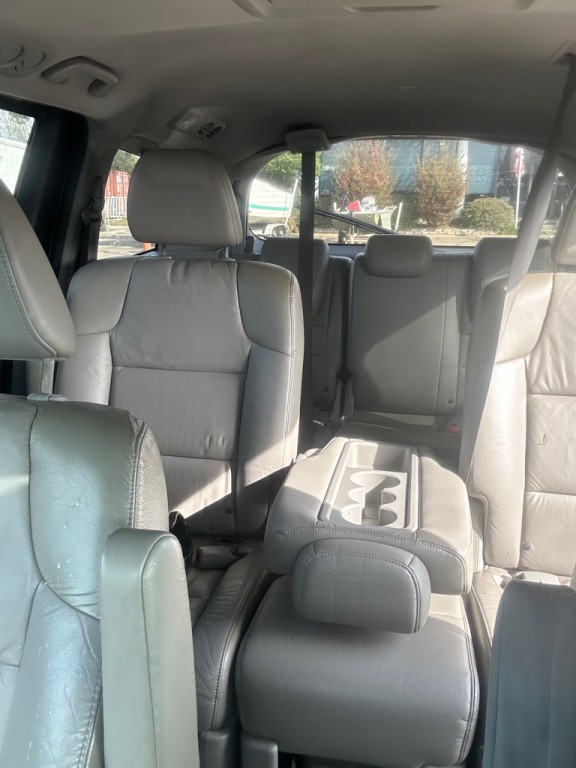 2011 Honda Odyssey Image 7