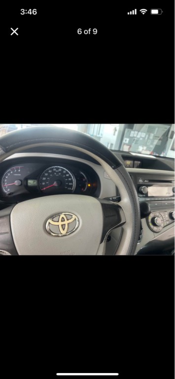 2011 Toyota Sienna Image 6