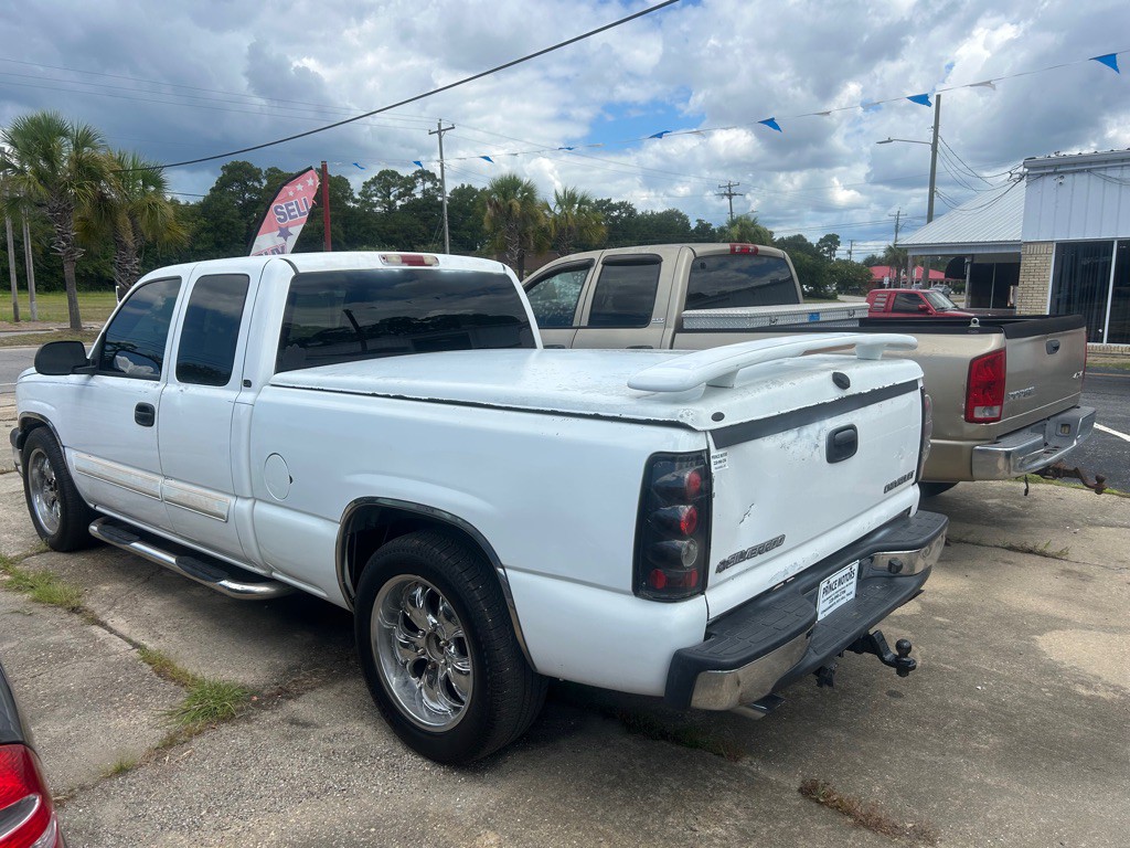 2005 Chevrolet Silverado 1500 Image 9