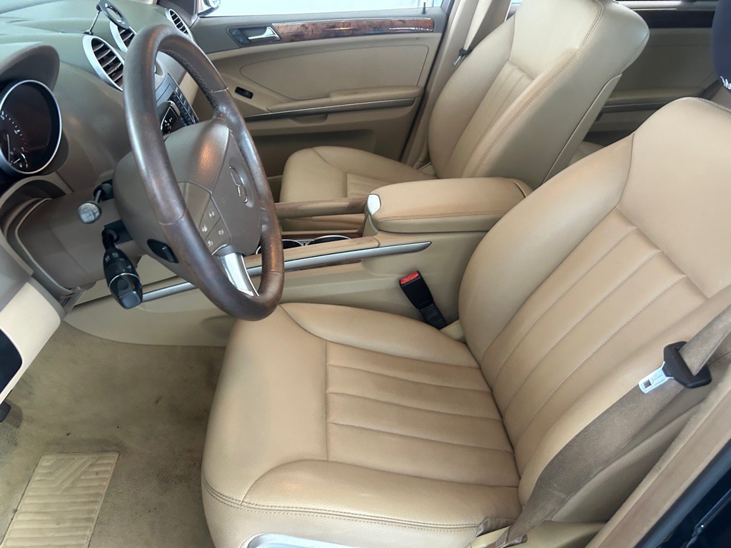 2008 Mercedes-Benz M-Class Image 2