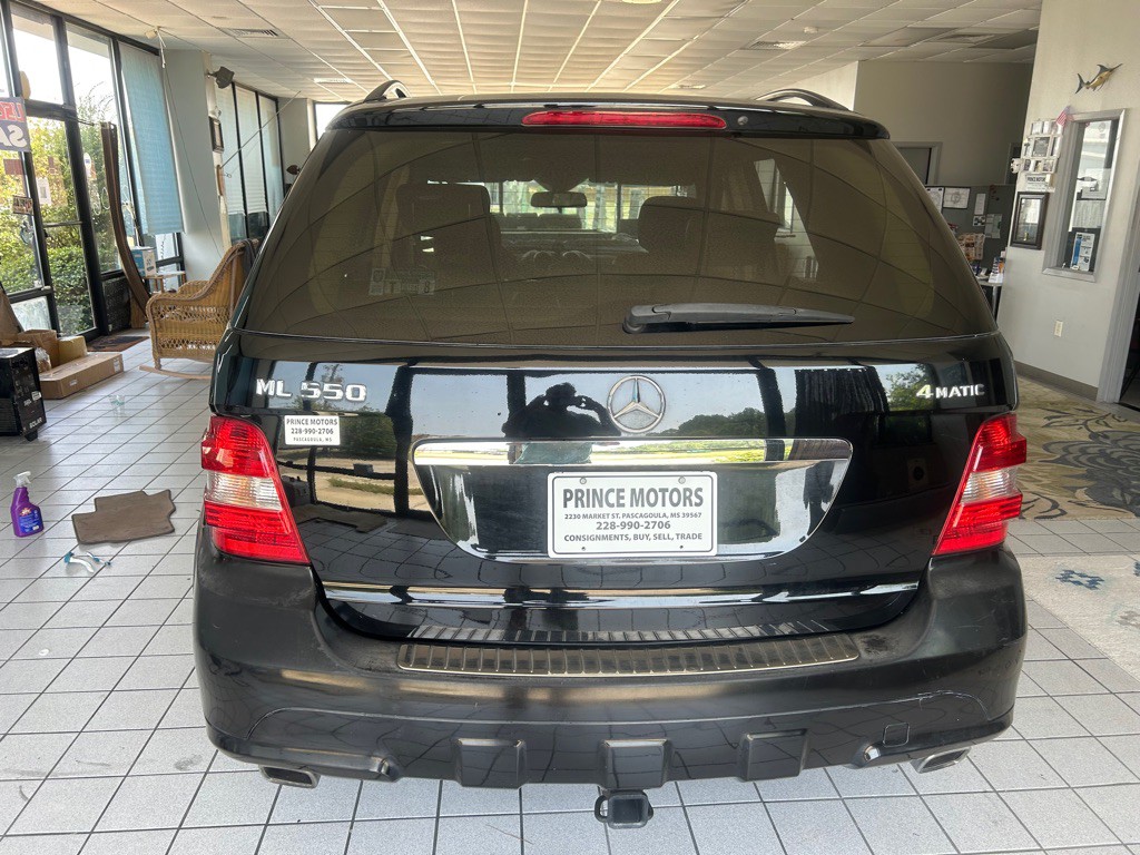 2008 Mercedes-Benz M-Class Image 3