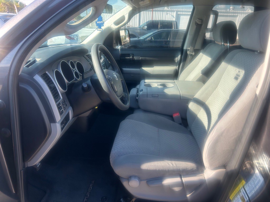 2013 Toyota Tundra Image 2