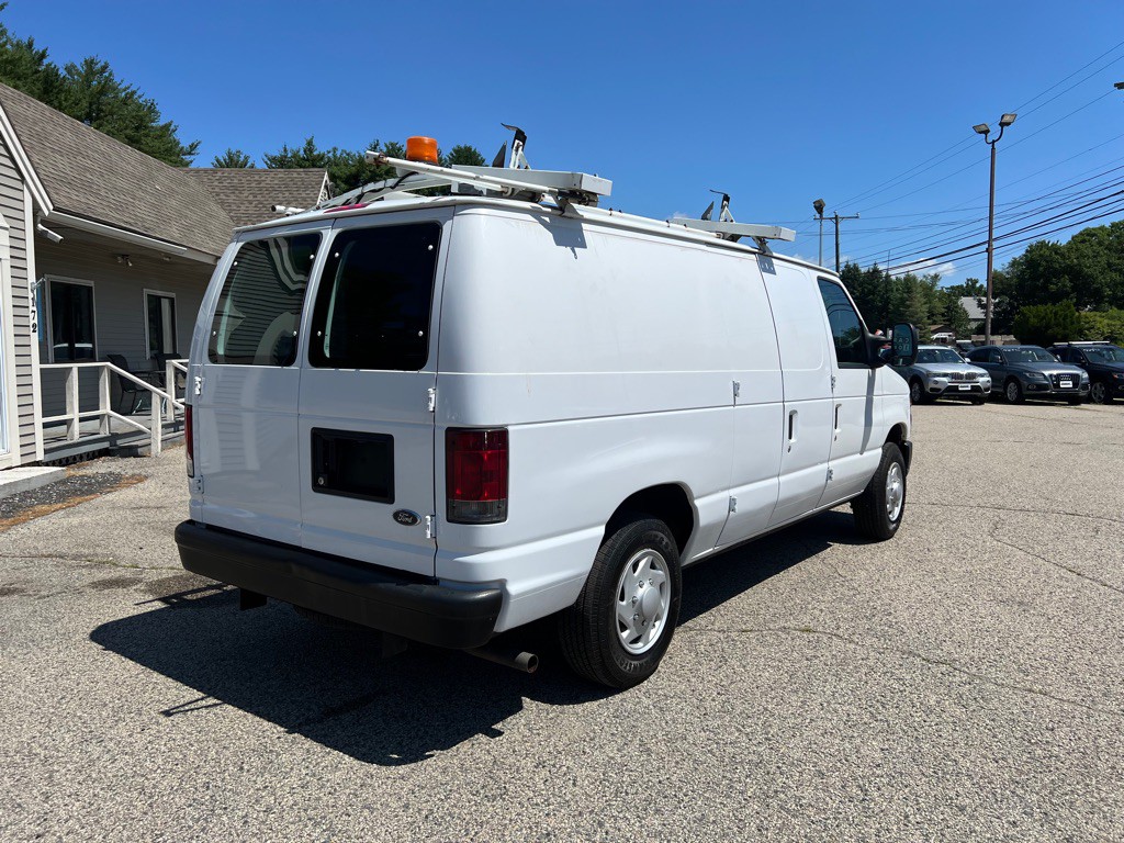 2010 Ford Econoline Image 5