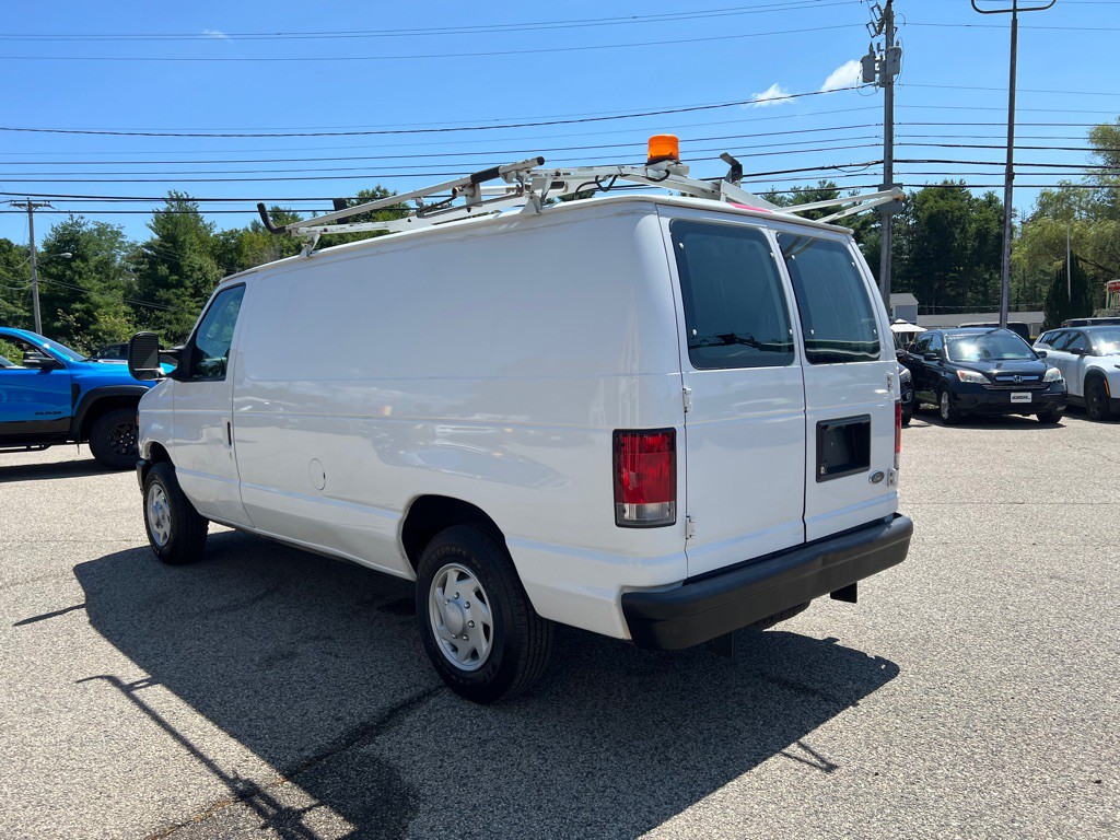 2010 Ford Econoline Image 7